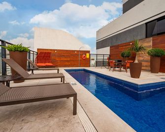 Mercure Belém Boulevard - Belém - Pool