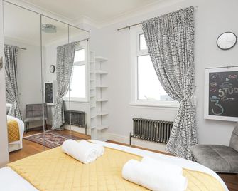 Pine Lodge - Colwyn Bay - Schlafzimmer