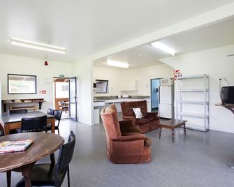 Accommodation Te Puna - Tauranga - Living room