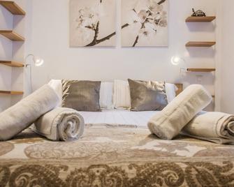 Alohamundi Alfarería - Seville - Bedroom