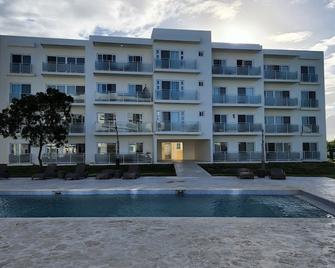 Condos Esmeralda at Sosua Ocean Village - Sosúa - Building