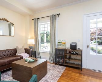 The Legacy Inn - Luray - Wohnzimmer