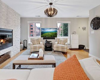 Inner Harbor Gem - Baltimora - Soggiorno