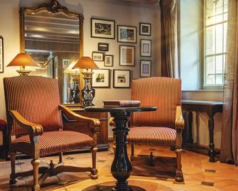 Hôtel Le Donjon - Coeur de la Cité Médiévale - Каркассонне - Лаунж