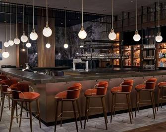 Near Valley Forge | Shuttle. Restaurant. Gym. - King of Prussia - Бар