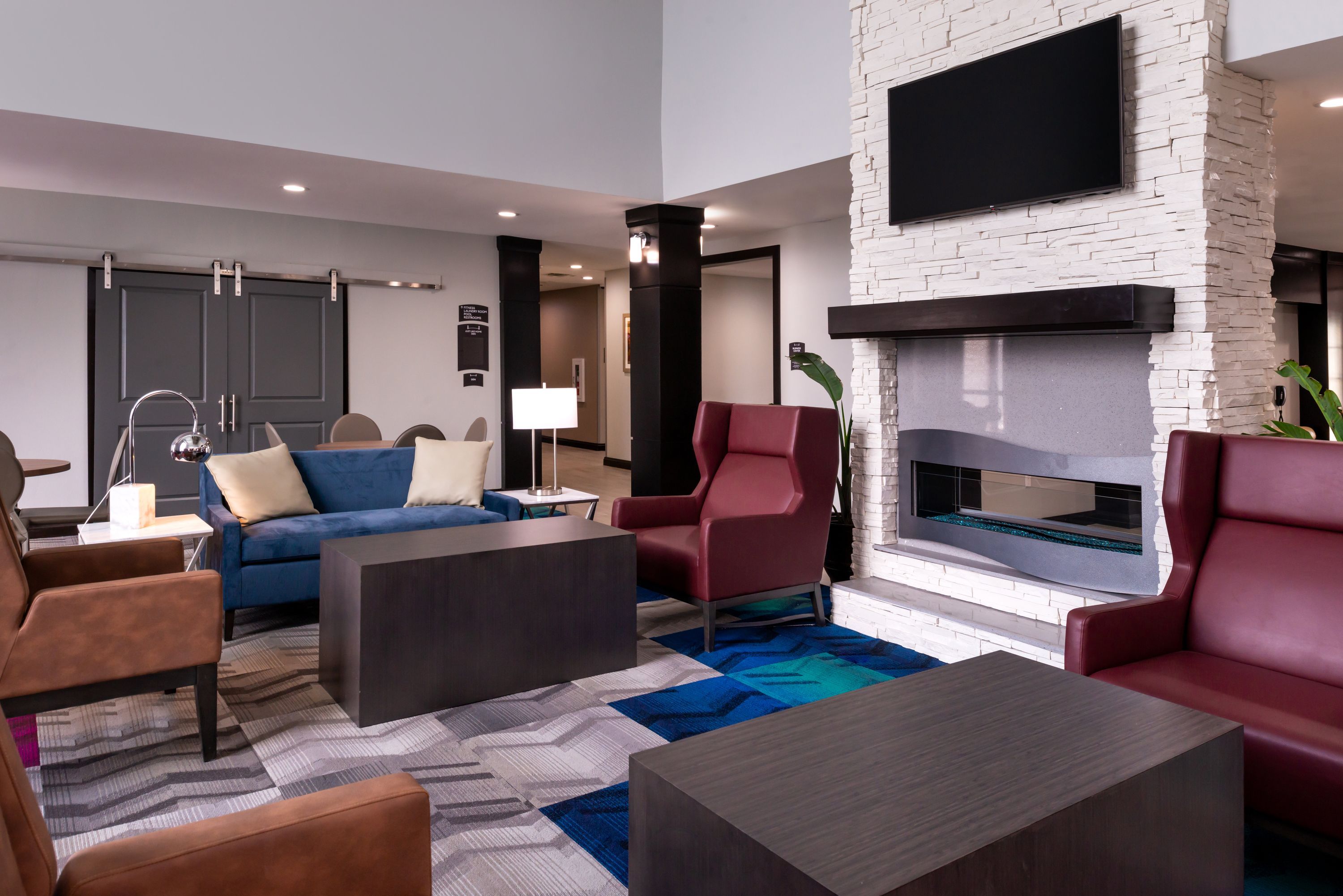Staybridge Suites Lake Charles By IHG - לייק צ'ארלס - טרקלין