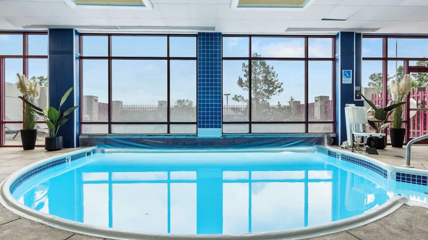 Thousand Hills Resort Hotel