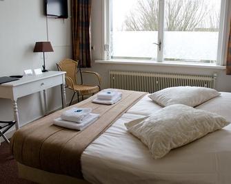 Strandhotel Wemeldinge - Wemeldinge - Camera da letto