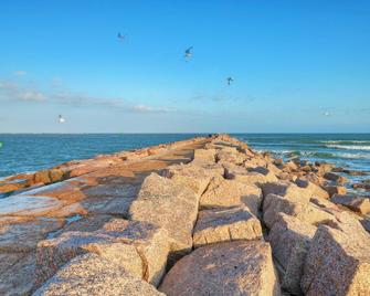 The Costa Bahia Condos by AvantStay Pristine Comfort Near Port Aransas Beach - Port Aransas - Beach