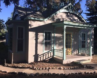Downtown Historic Victorian Getaway, Charming And Quaint With Wifi Str-056 - Buena Vista - Edificio