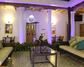 Hotel Palace Inn Sclc - סן קריסטובל דה לס קאסאס - סלון