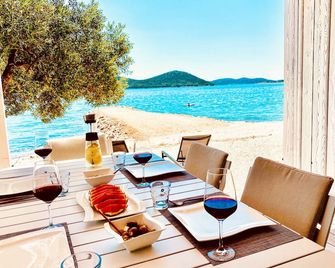 Buqez Eco Resort - Beach Villa 28 - Directly By Beach - Drage