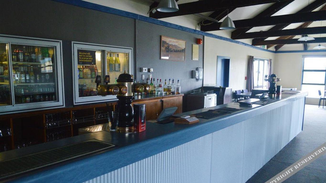 Brightwater Motor Inn