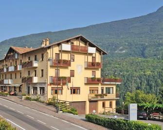 Hotel Bellavista - Stenico - Gebouw