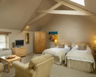 Trenderway Farm - Looe