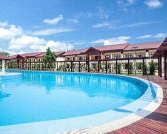 36Manor International Sport Hotel - Vientiane - Uima-allas