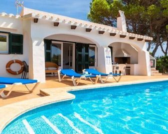 Villa Binimary - San Luis - Piscina