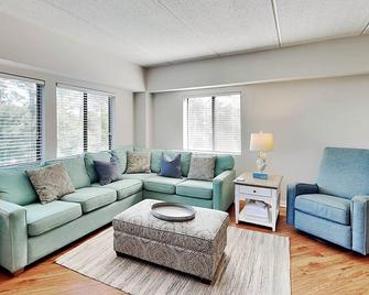 Forest Beach Villa 411 - Hilton Head Island - Wohnzimmer