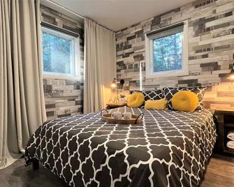 Le2089 - Spa et plage - Les chalets dans le nord - Sainte-Lucie-des-Laurentides - Bedroom