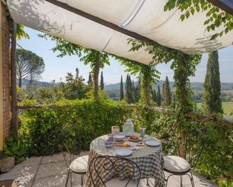 Agriturismo La Ca'Solare - Palaia - Patio