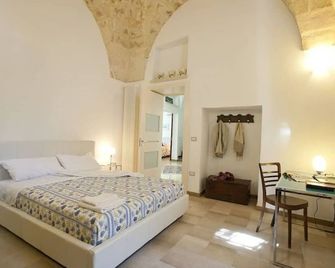 'Le Armelline', holiday home in the heart of the historic center of Lecce. - Lecce - Chambre