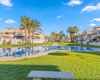 Bugenwilla Orihuela Costa - Orihuela - Pool