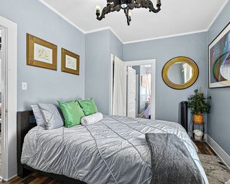 Casa Bella- Chic, Retro Apt- Steps to Hi - St. Augustine - Schlafzimmer