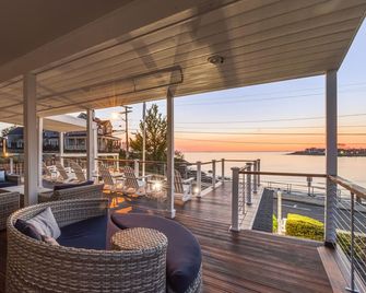 The Cove at Rockport - Rockport - Balcony