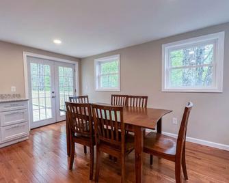 Spacious North Conway Home | Close to everything! - Conway - Essbereich