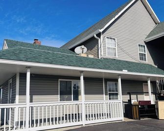 Residential Suites Blue Springs by Hotel O I 70 - Grain Valley - Building