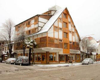 Tunqueley Hotel - San Martín de los Andes - Bygning