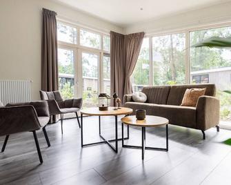 Nature Escape w/ Garden - Hoenderloo - Living room