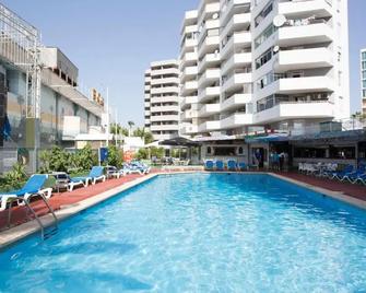 Magalluf Playa Apartments - Adults Only - Magaluf - Pool