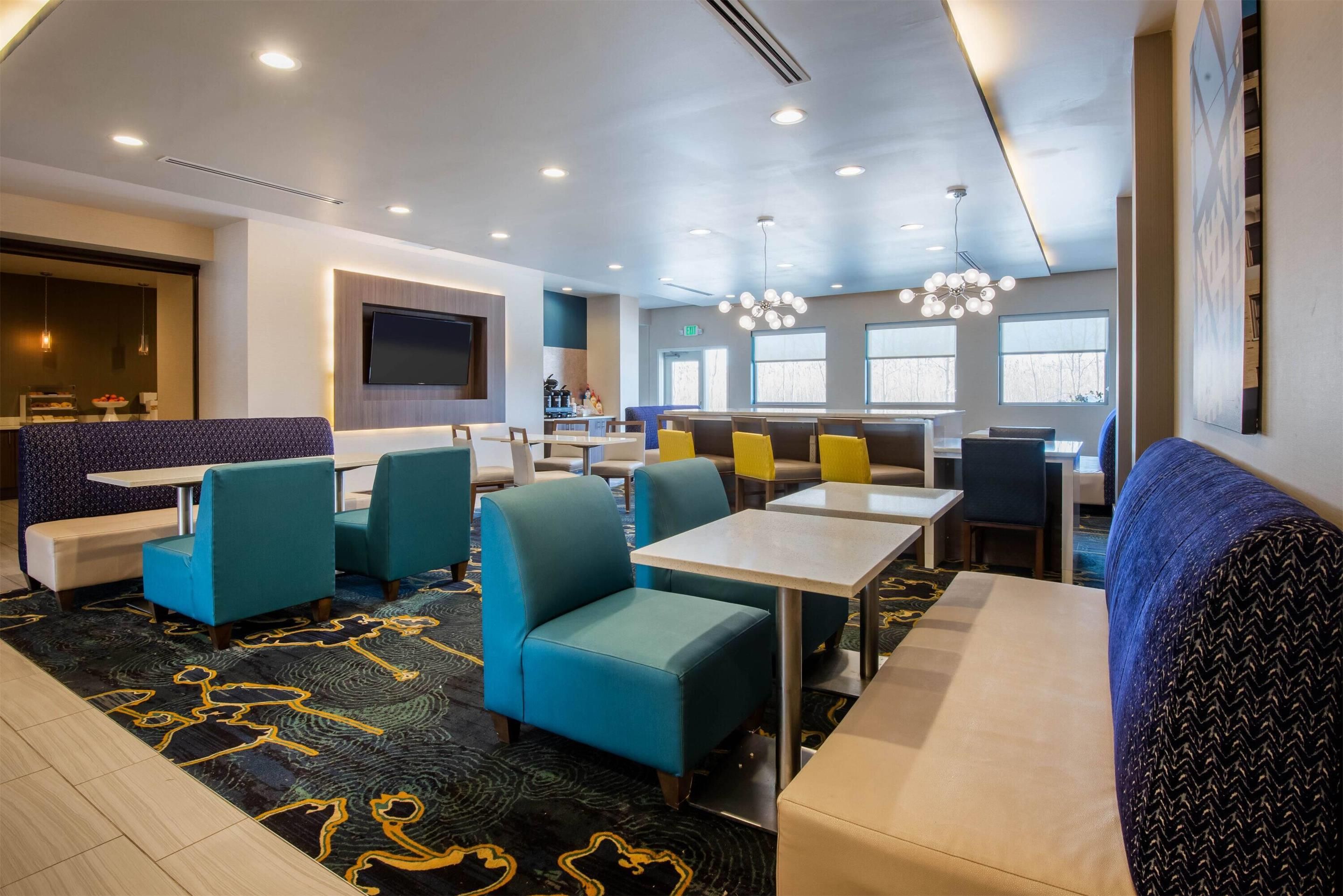 La Quinta Inn & Suites by Wyndham Buffalo Amherst - Amherst - Annehmlichkeit