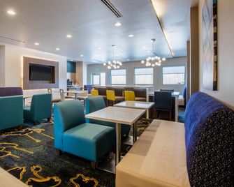 La Quinta Inn & Suites by Wyndham Buffalo Amherst - Amherst - Annehmlichkeit