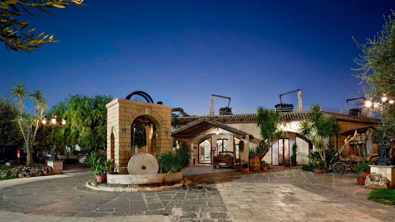 أونا هوتلز ريجينا باري