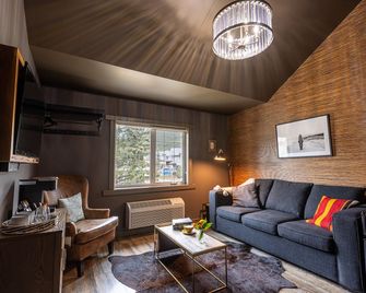 Creekside Villa - Canmore