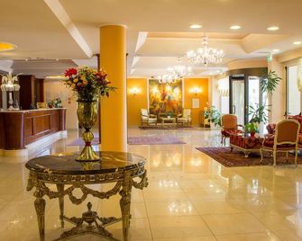 Semiramide Palace Hotel - Castellana Grotte - Лоббі