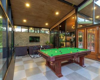 Private Garden Villa, Pool Table, Basketball Court - Lam Luk Ka