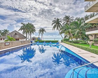 Ocean-View Oasis on Playa Norte Resort Amenities - Isla Mujeres - Uima-allas