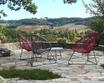 Le Gîte du Souffle des Anges - Sauveterre - Patio