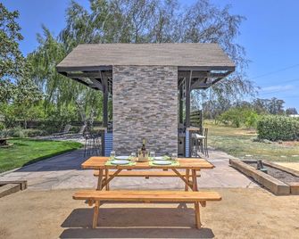 Stunning Wine Country Gem With Hot Tub + Patio! - Sonoma - Patio