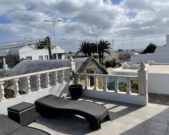 Ity House - Playa Honda - Balcony