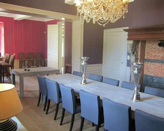 Castle Bodeux with private pool and sauna - Basse-Bodeux - Restaurante