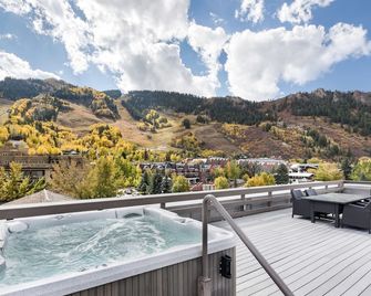 弗里亞斯獨立廣場旅館 - 亞斯本 - 阿斯彭 - 陽台