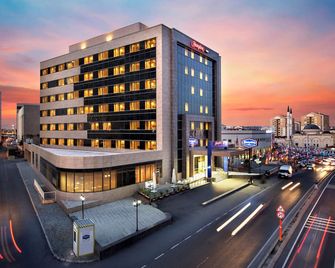 Hampton by Hilton Istanbul Kayasehir - Istanbul - Edificio