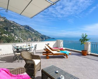 Casa La Ulivella - Large Terrace Overlooking the sea - Praiano - Balcón