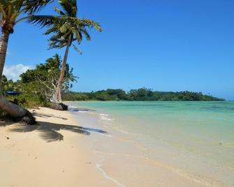 Starfish-Charming beachfront bungalow in Savusavu with Kitchen, AC, and WiFi - Savusavu - Playa