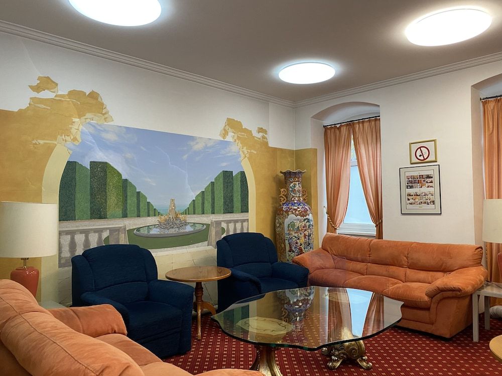 جارتن - آند كونستهوتلز جابرييل - فيينا - ردهة