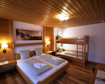 Hotel Bachmayerhof - Uderns - Bedroom